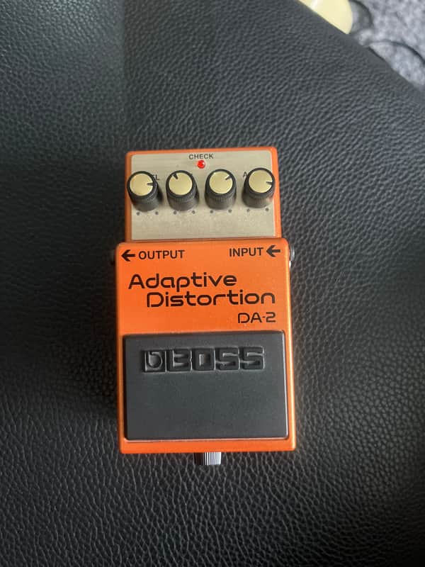 Boss DA-2 Adaptive Distortion