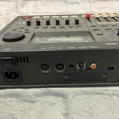 Roland VS-840GX Digital Multitrack Recorder image 11