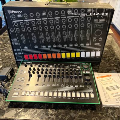 Roland AIRA TR-8 Rhythm Performer Drum Machine 2014 - Used - Mint