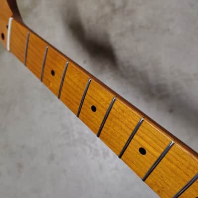 Roasted Maple Strat Neck fits fender Stratocaster body 22 frets Modern Satin image 3
