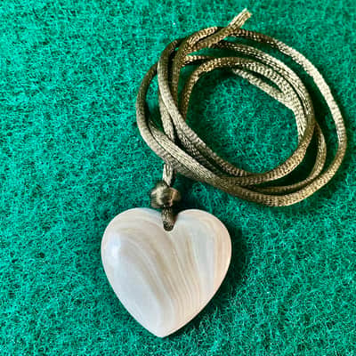 Seashell pendant- heart profile… by BeachSidePicks image 2