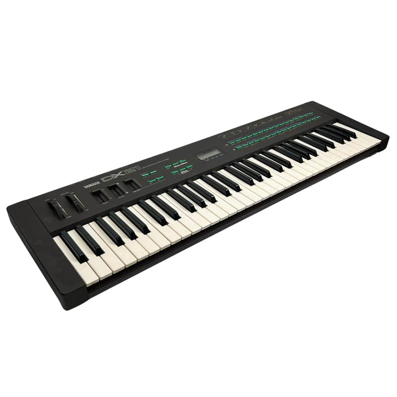 Yamaha DX21 FM Synth image 1