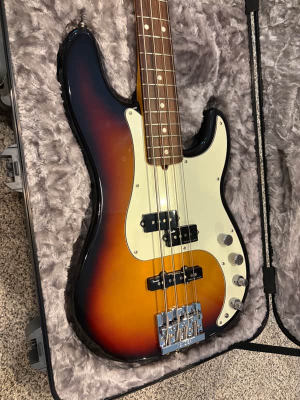 Fender American Ultra Precision Bass with Rosewood Fretboard