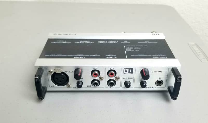 Native Instruments Audio 8 DJ USB Audio Interface image 1