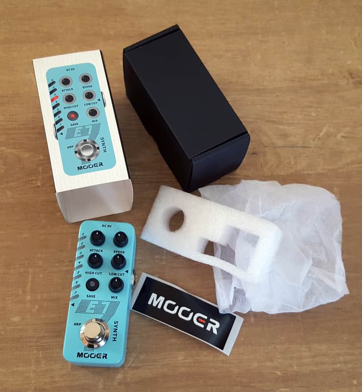 Mooer E7 Synth 2020 - Blue image 1