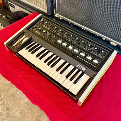 Moog MicroMoog 1975 - 1979 - Black image 2