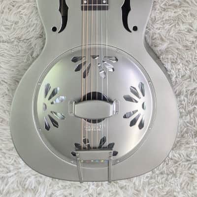 Gretsch G9201 Honey Dipper Round-Neck Brass Body Biscuit Cone Guitar image 1