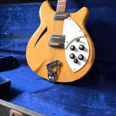 Rickenbacker 360/12 1967 - Mapleglo image 2