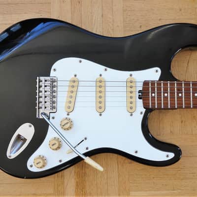 Musima Lead Star Stratocaster 1987 black - RARE communist made in East Germany - killer guitar image 1