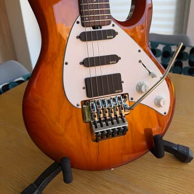 Ernie Ball Music Man Silhouette 1997 - Sunburst