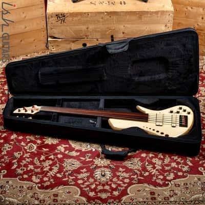 Benavente SCB (Single Cutaway Bass) - Hollow body Natural 5-String Fretless image 16