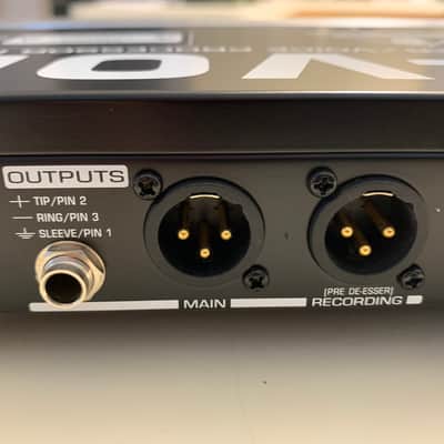 Behringer Ultra-Voice Pro VX-2000 Mic-preamp/vocal processor image 6