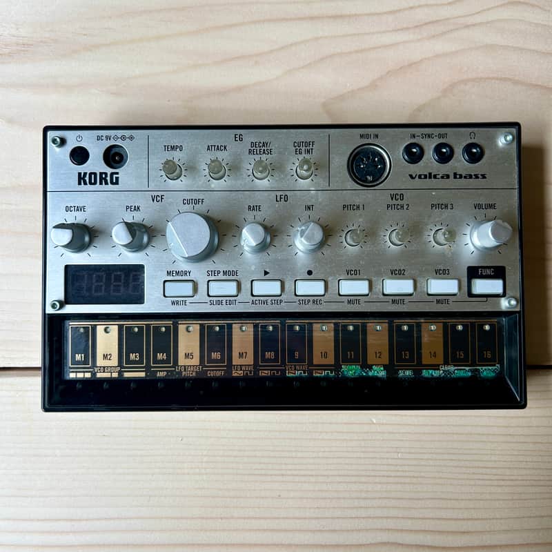 Korg Volca Bass - For Parts/Not Working image 1