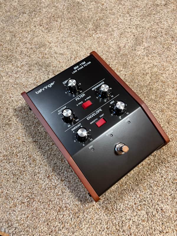 Behringer BM-11M Low Pass Filter Pedal 2026 - Black/Wood image 1
