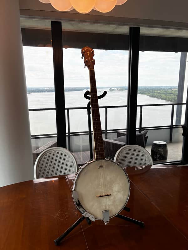 Fender Rustler Open-Back Banjo Deal Alert!