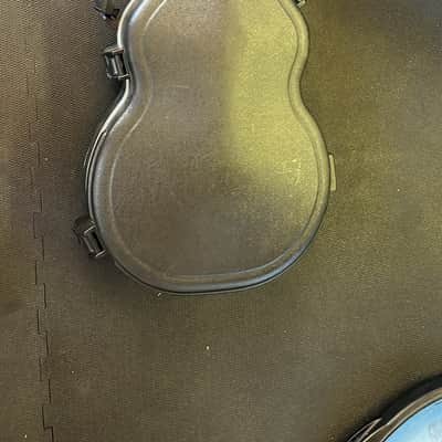 11 New & Lightly Used Acoustic Guitar Cases image 3