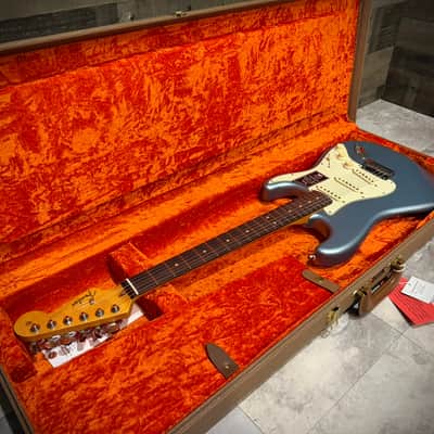 Fender American Ultra Luxe Vintage '60s Stratocaster Rosewood Fingerboard - Ice Blue Metallic image 10