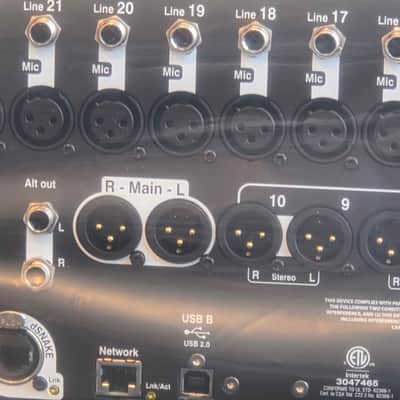 Allen & Heath QU-24 24-Channel Digital Mixer 2014 - Present - Black image 6