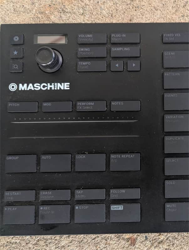 Native Instruments Maschine Mikro MKIII 2017 - Black image 1