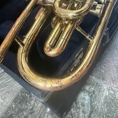 Dynasty Marching Mellophone,  with mouthpiece and case. USA image 11