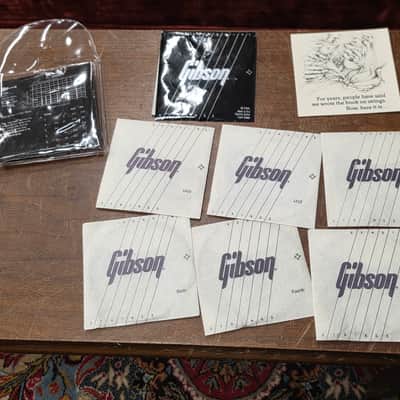 Gibson Electric Guitar String Pack Complete Case Candy 1980s image 3