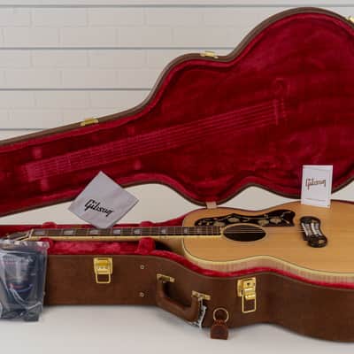 Gibson SJ-200 Original Jumbo Acoustic-Electric Guitar, Solid Spruce Top, Antique Natural image 4