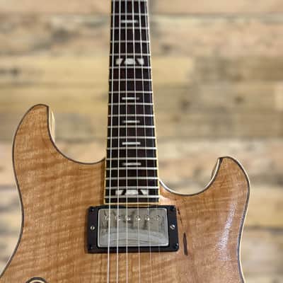 Custom Manoli Meridian 2026 - Natural image 8