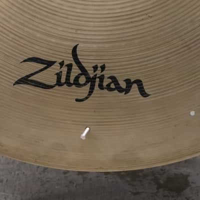 Zildjian 24" A. Avedis Medium Sizzle Ride Cymbal Vintage 1980's image 3