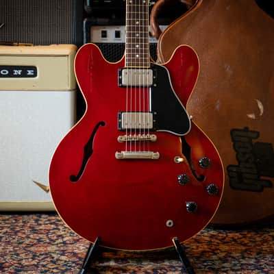 Gibson ES-335 Dot 1990 - Cherry w/OHSCGibson ES-335 Dot – 1990 – Cherry – w/ Original Hardcase – Very Good Condition image 1