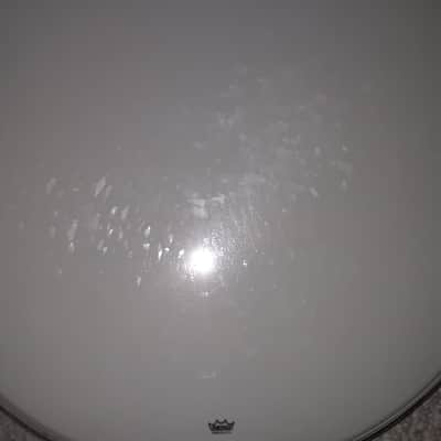 Remo DW Series  18 Inch 2 Ply A  Smooth white image 1