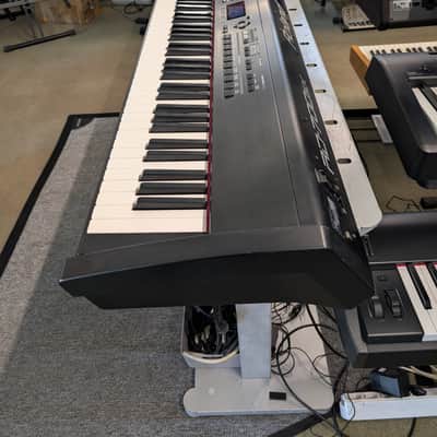 Roland RD-700SX 88-Key Digital Stage Piano image 7