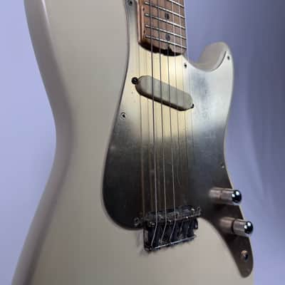 Fender Musicmaster with Maple Fretboard 1956 - 1959 - Desert Sand image 13