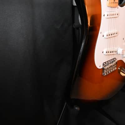 Fender Stratocaster 2014 - 2 Color Lacquer Sunburst 1954 Vintage Anniversary image 6