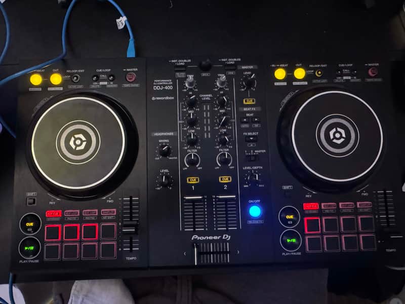 Pioneer DDJ 400 2018 - Black - Mint Condition image 1