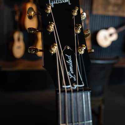 Gibson J-45 Custom Limited 2016 - Natrual image 2