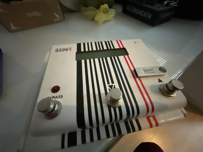 SIM1 XT-1 Guitar Tone Imprinting Modeler 2021 - Present - White image 1