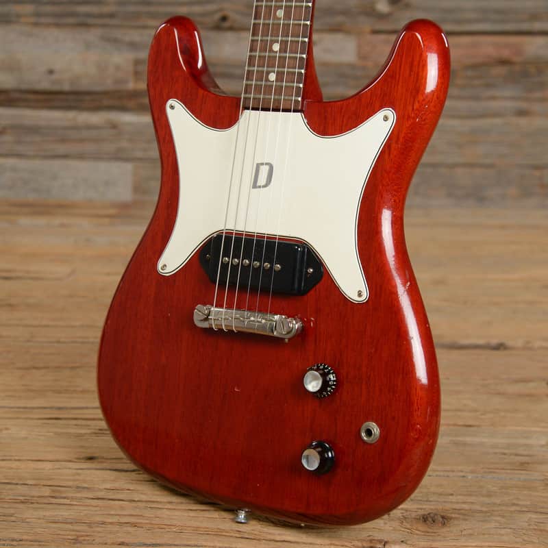 Dwight Coronet image 3
