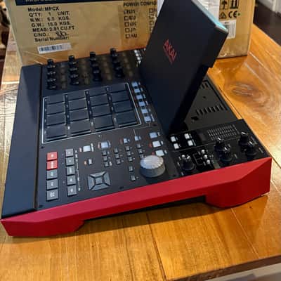 Akai MPC X with Box excellent condition image 1