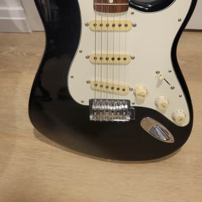 $850 Fender Stratocaster Electric Guitar - Made in Mexico - Black image 2