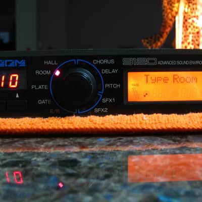 Zoom 9120 - Advanced Sound Environment Processor - Hardware