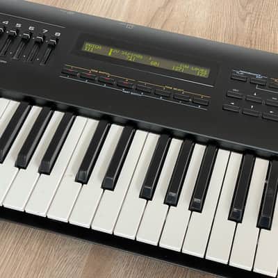 Roland JV-80 61-Key Multi-Timbral Synthesizer /192 Patches (64 user), 48 Performances (16 user) image 22