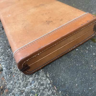 PreCBS Fender Duo Sonic Musicmaster case image 3