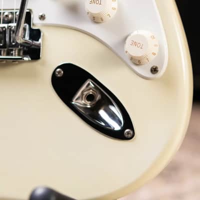Squier 1995 Standard Stratocaster with Rosewood Fretboard Made in Korea, Olympic White - Used image 15