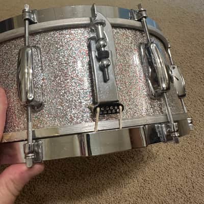 Slingerland 5x14 8 Lug Snare Drum October 1961 - Peacock Sparkle image 7