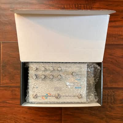 Hologram Electronics Microcosm 2020 - Present - White w/ Box & Manual image 6