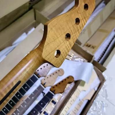 Tiger Maple Wood 4 String Jazz Bass Style Neck, 20 Frets Fingerboard image 2
