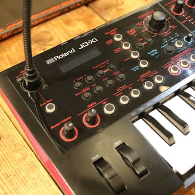 Roland JD-Xi 37-Key Analog/Digital Crossover Synthesizer 2015 - Present - Black image 2