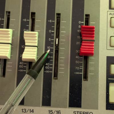 Yamaha AW16G Professional Audio Workstation 16-Track Digital Recorder 2000s - Silver image 6