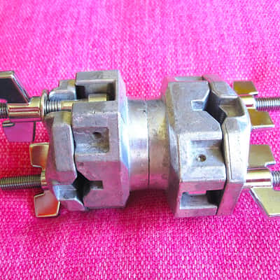 Yamaha 920R Right-Angle Rack Clamp - Vintage
