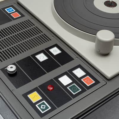 EMT 950 Professional Turntable - excellent condition image 5